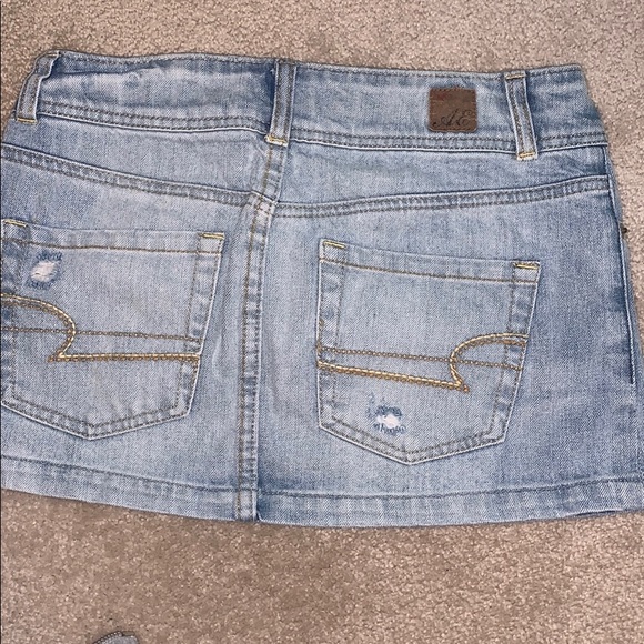 skirt - Picture 2 of 2